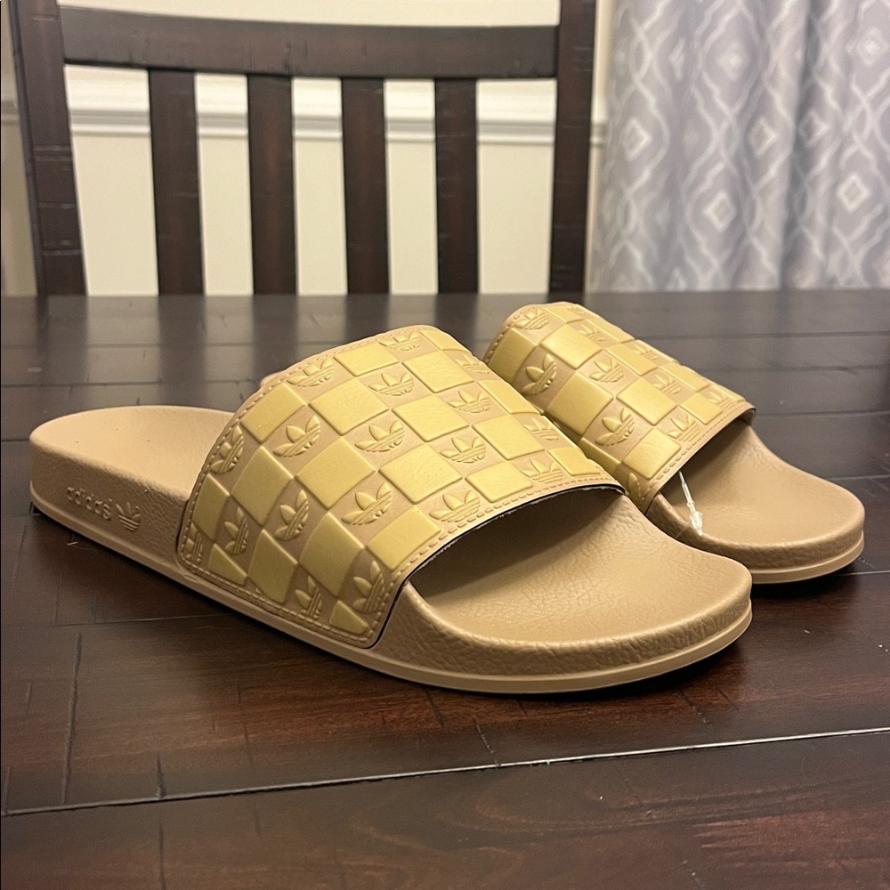 Adidas Adilette Slides Sandals Shoes JR3622 new Made in Italy Mens Size 10